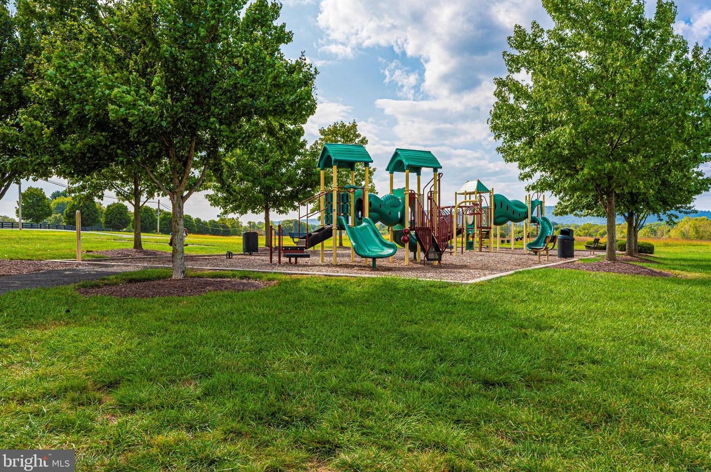 5520 Young Family Trl, Adamstown MD  21710-8913 exterior