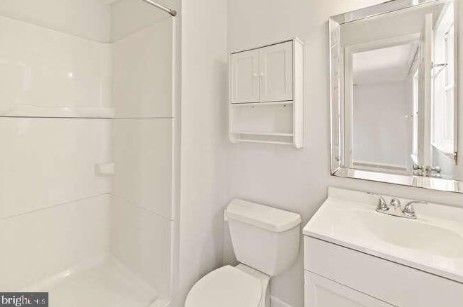 2422 Doubs Ct, Adamstown MD  21710-8924 exterior