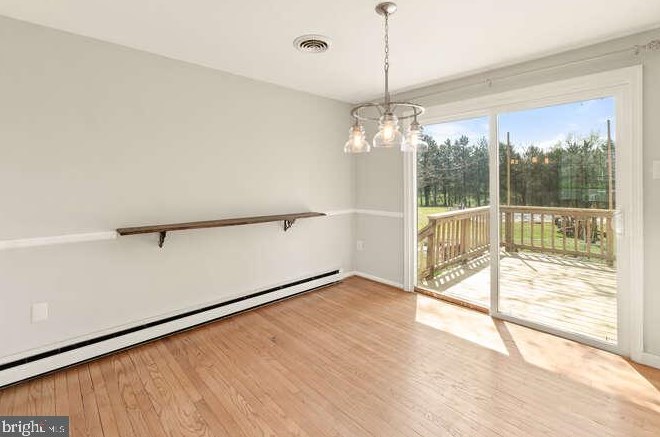 2422 Doubs Ct, Adamstown MD  21710-8924 exterior