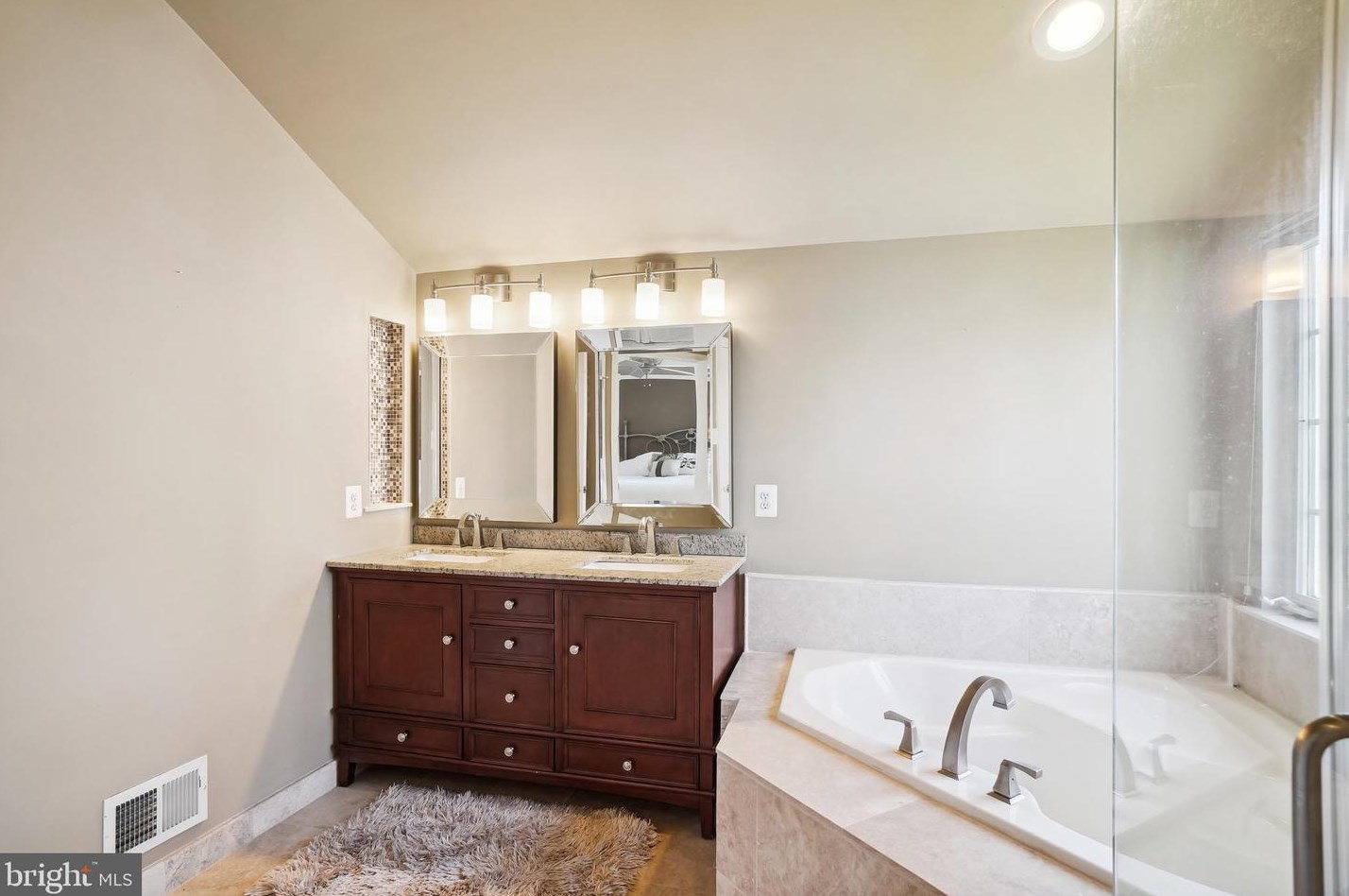 604 Twilight Terrace Ct, Mount Airy MD  21771-5793 exterior