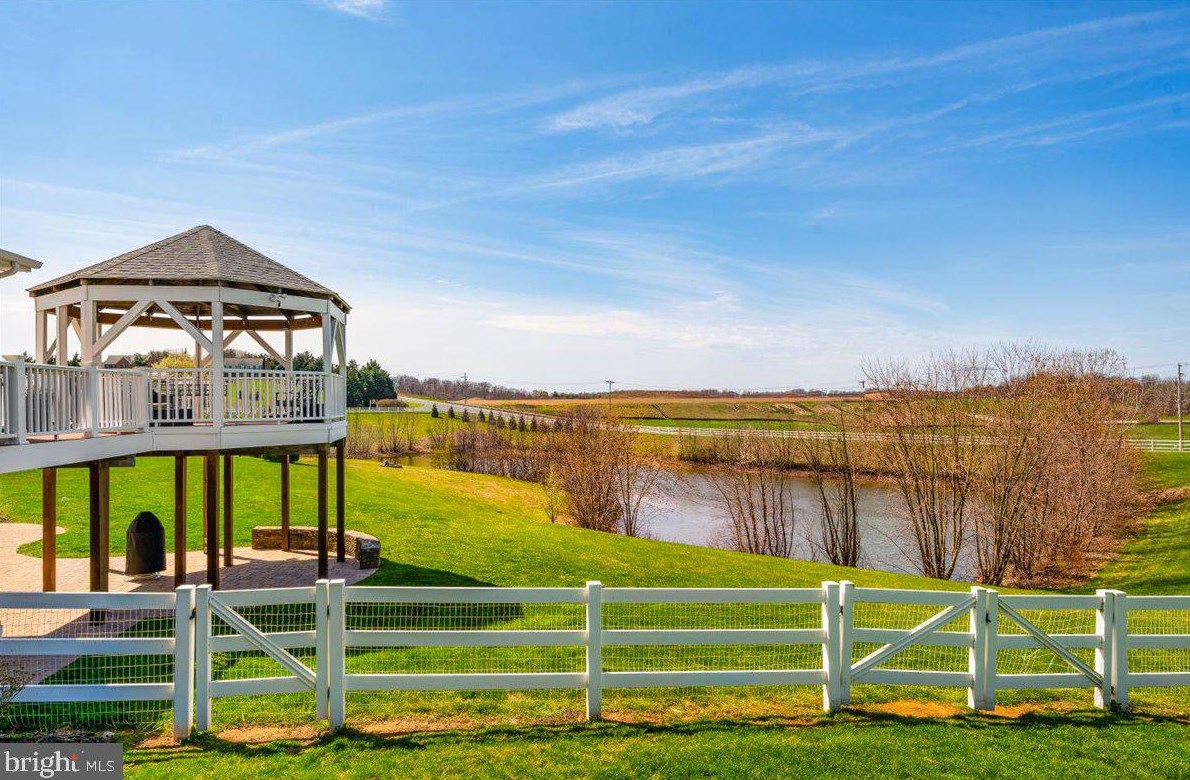 12701 Cowmans Manor Dr, Mount Airy MD  21771-4947 exterior