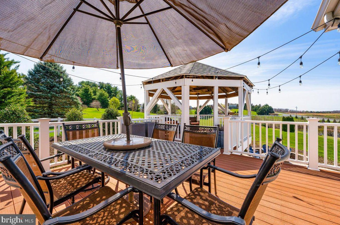 12701 Cowmans Manor Dr, Mount Airy MD  21771-4947 exterior