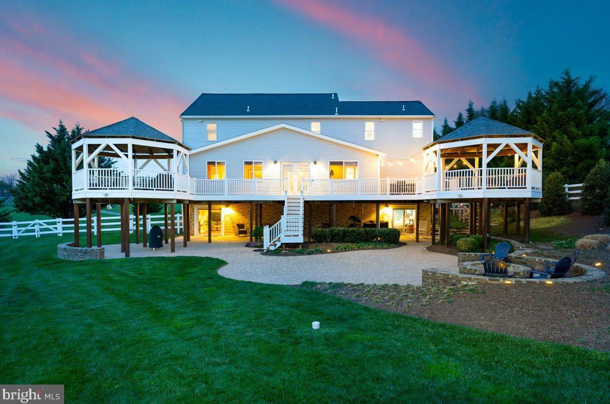 12701 Cowmans Manor Dr, Mount Airy MD  21771-4947 exterior