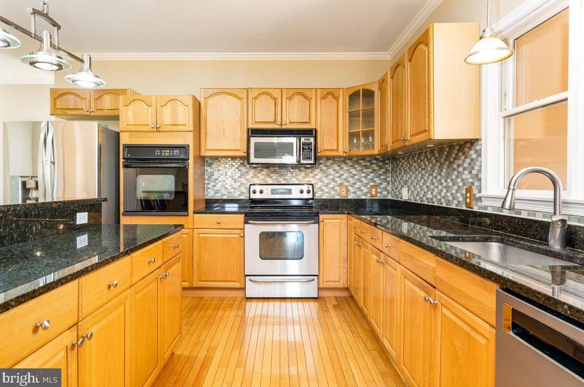 12701 Cowmans Manor Dr, Mount Airy MD  21771-4947 exterior