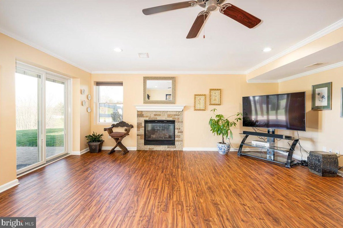 12701 Cowmans Manor Dr, Mount Airy MD  21771-4947 exterior