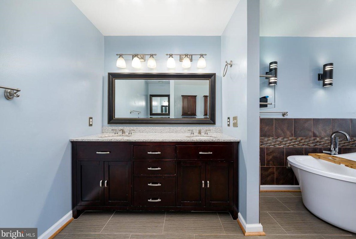 12701 Cowmans Manor Dr, Mount Airy MD  21771-4947 exterior