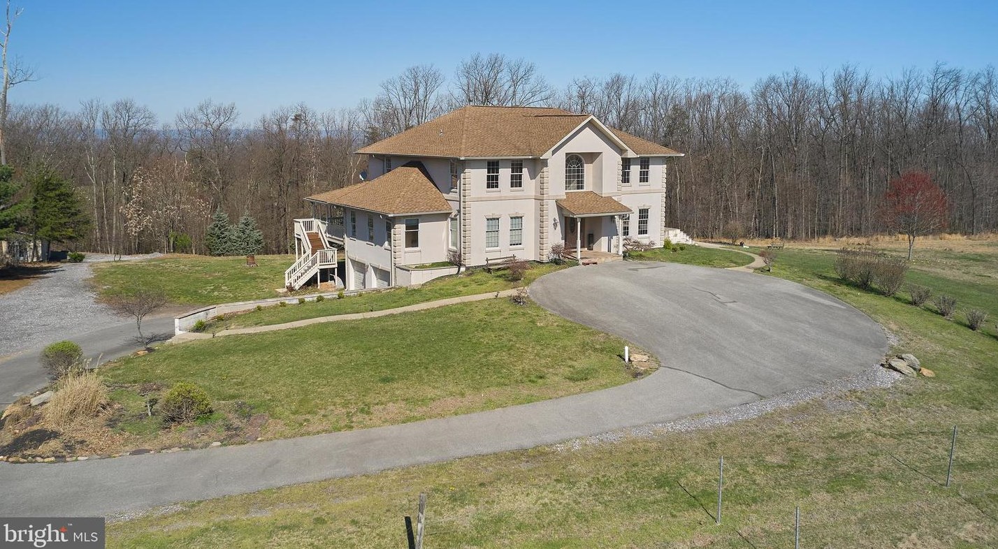 7670 Talbot Run Rd, Mount Airy MD  21771-8402 exterior