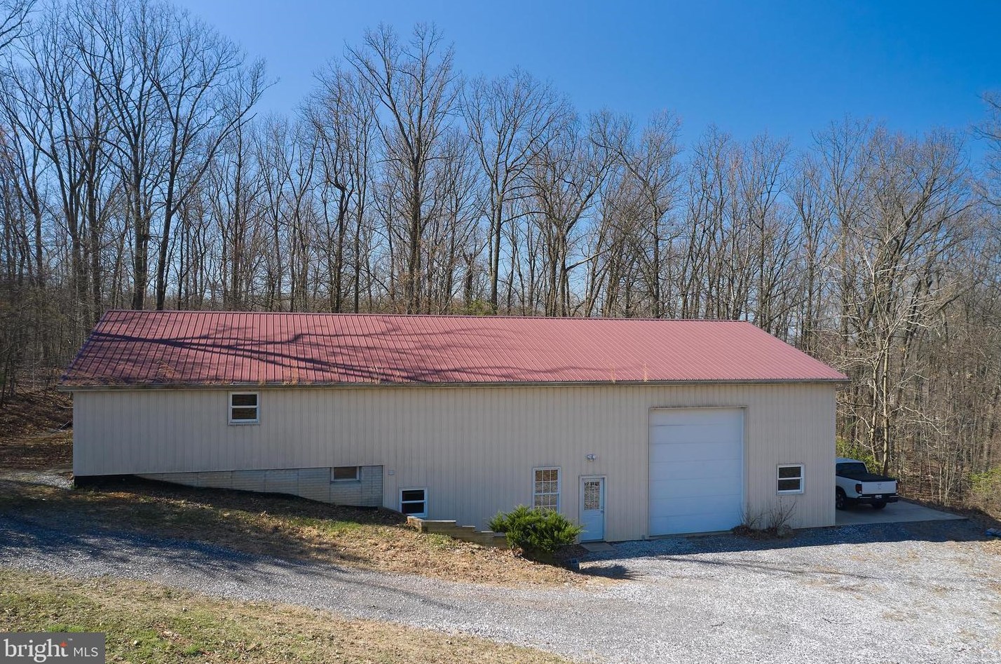 7670 Talbot Run Rd, Mount Airy MD  21771-8402 exterior