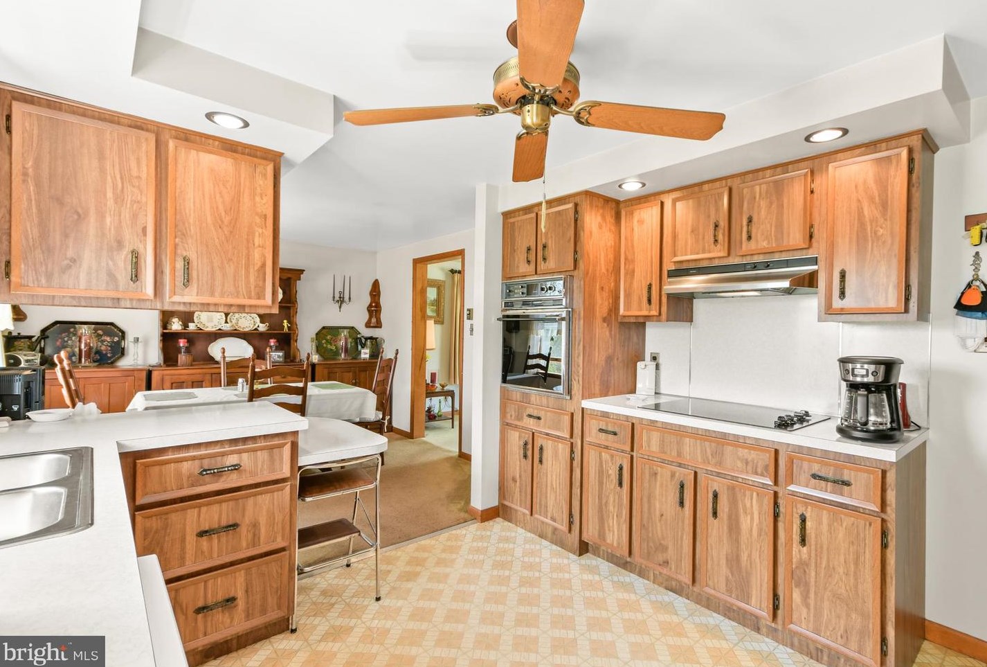 8853 Mapleville Rd, Mount Airy MD  21771-9701 exterior