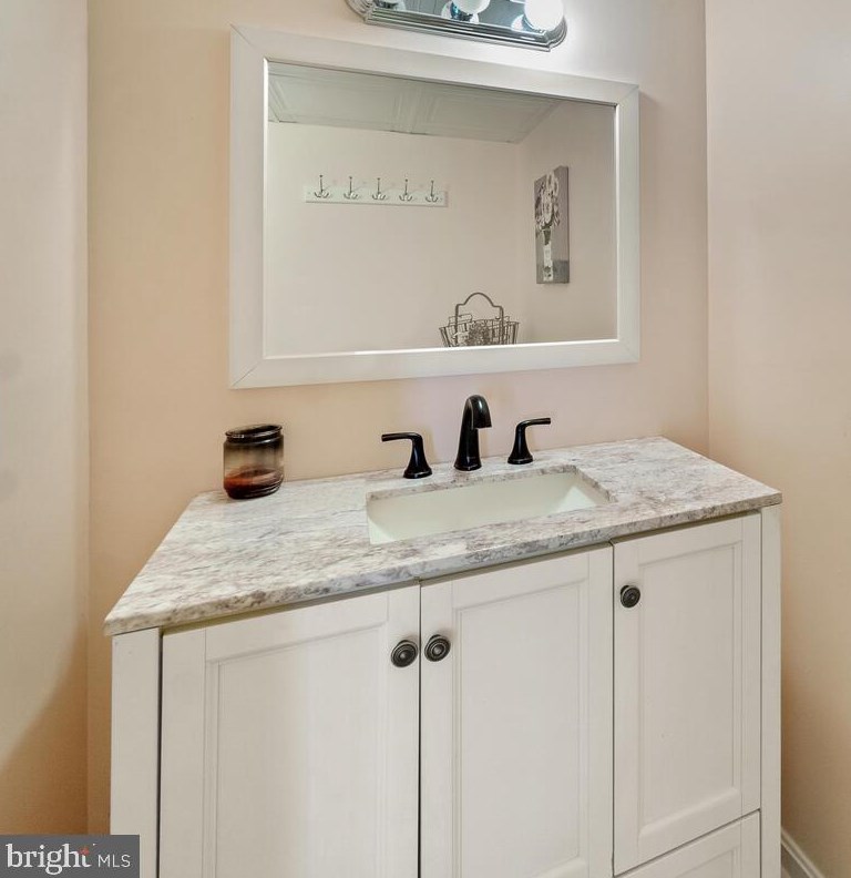 12640 Molesworth Dr, Mount Airy MD  21771-4810 exterior