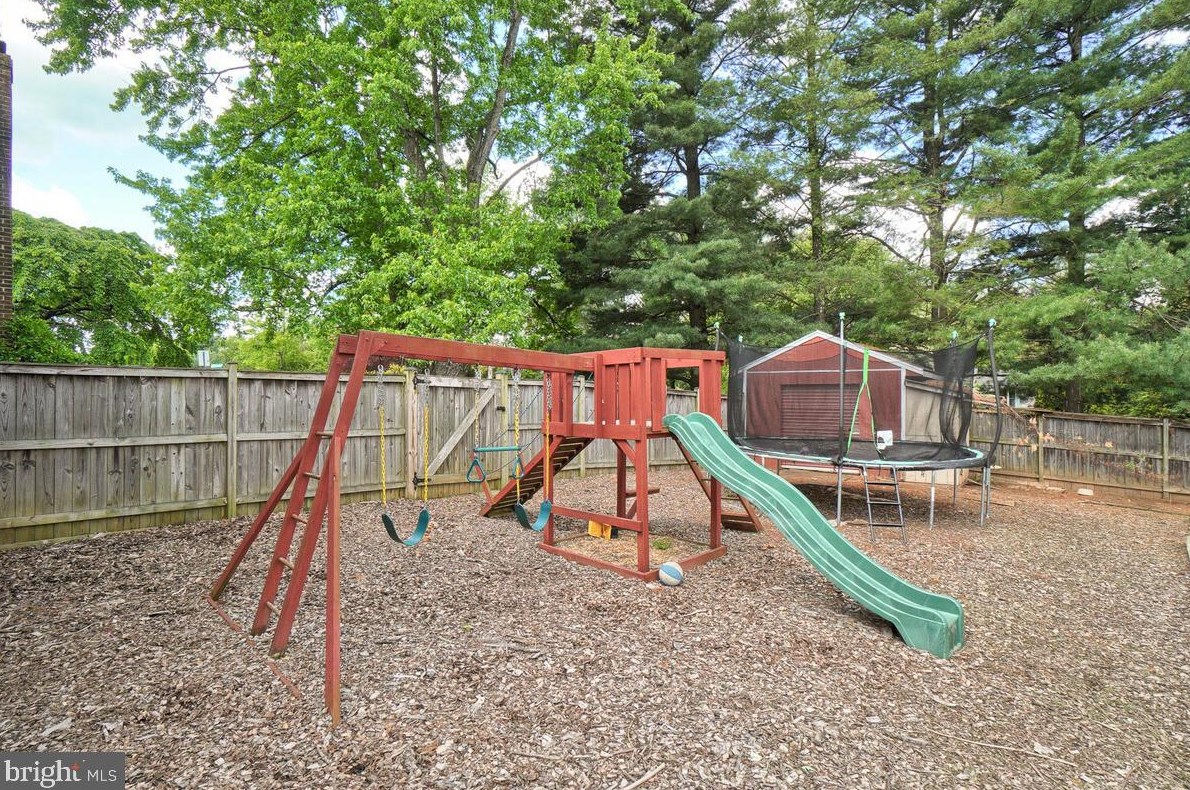 12640 Molesworth Dr, Mount Airy MD  21771-4810 exterior