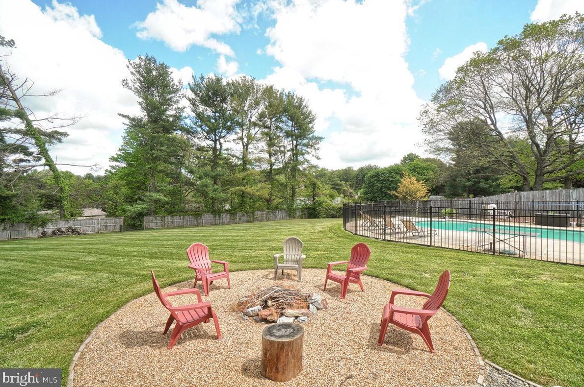 12640 Molesworth Dr, Mount Airy MD  21771-4810 exterior