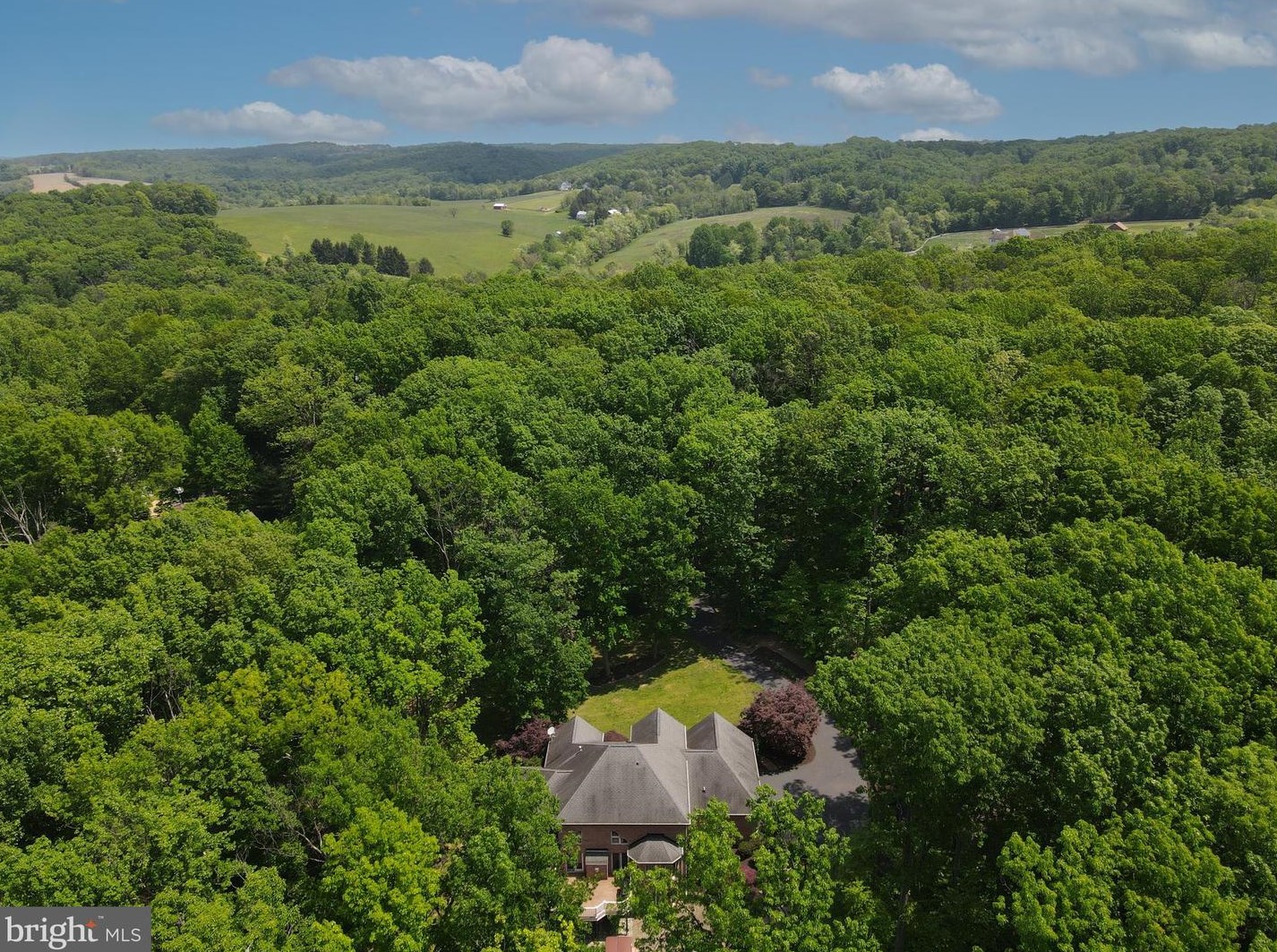 7608 Talbot Run Rd, Mount Airy MD  21771-8402 exterior