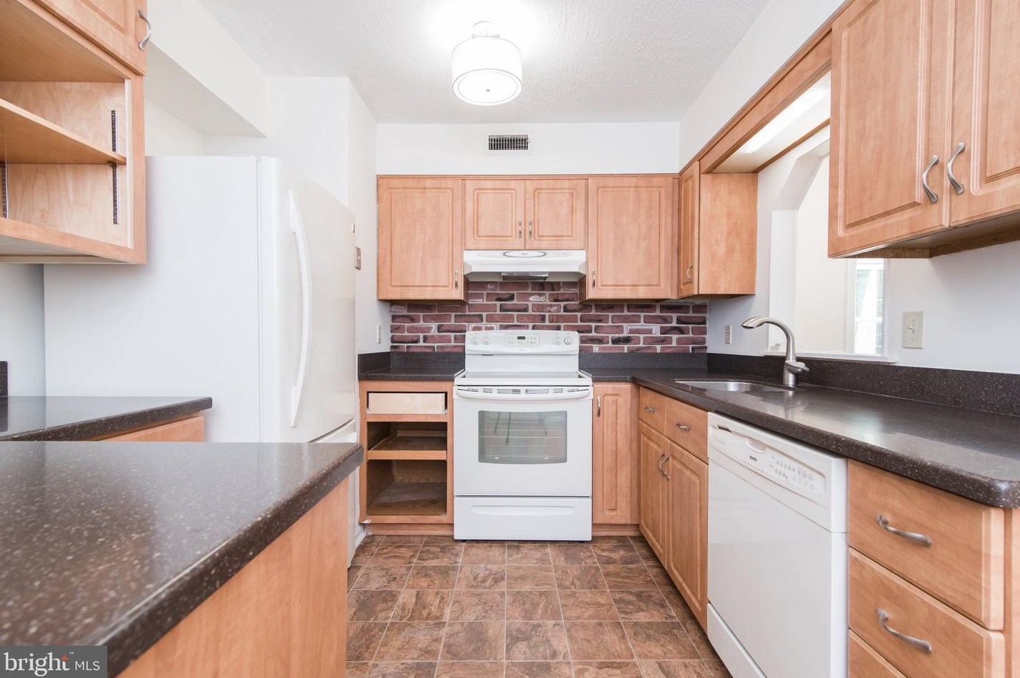 1720 Brookshire Run, Point Of Rocks MD  21777-2012 exterior