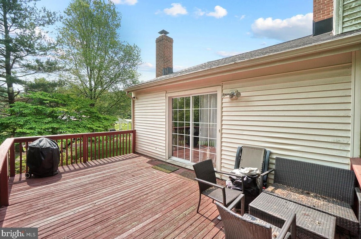 13428 Old Annapolis Rd, Mount Airy MD  21771-7733 exterior