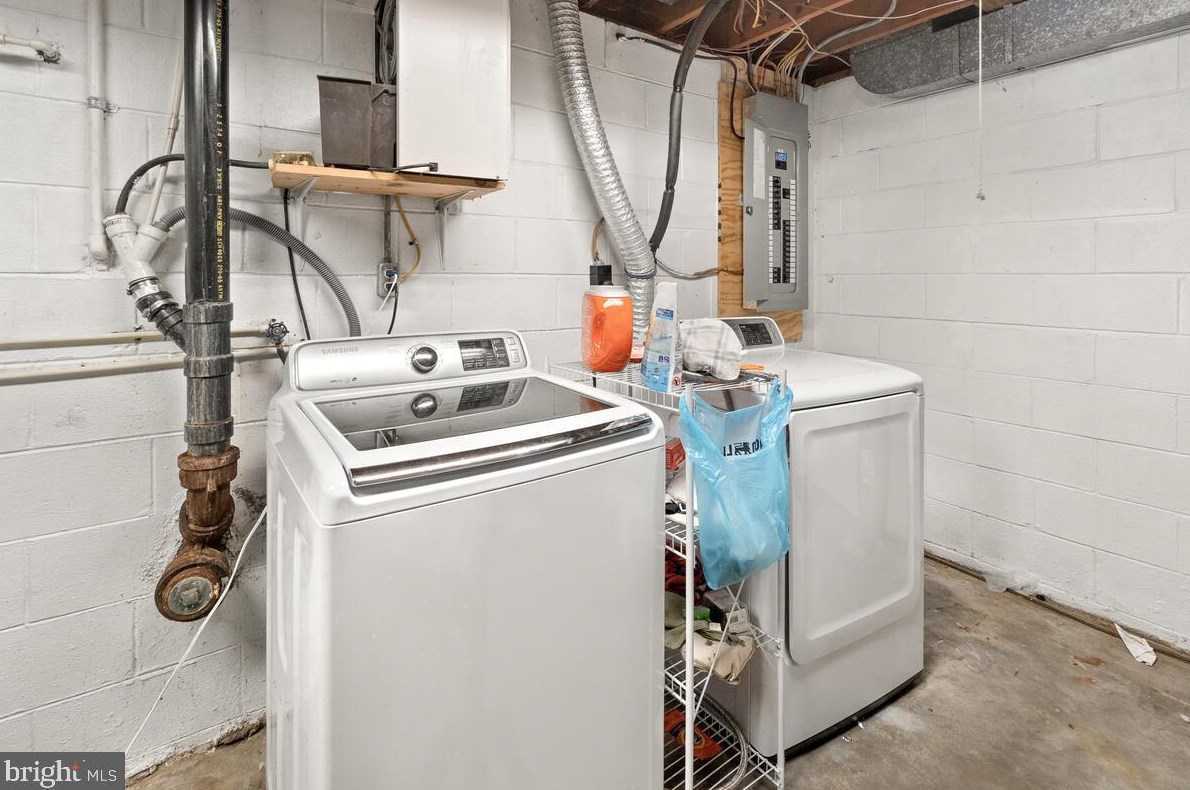 13428 Old Annapolis Rd, Mount Airy MD  21771-7733 exterior