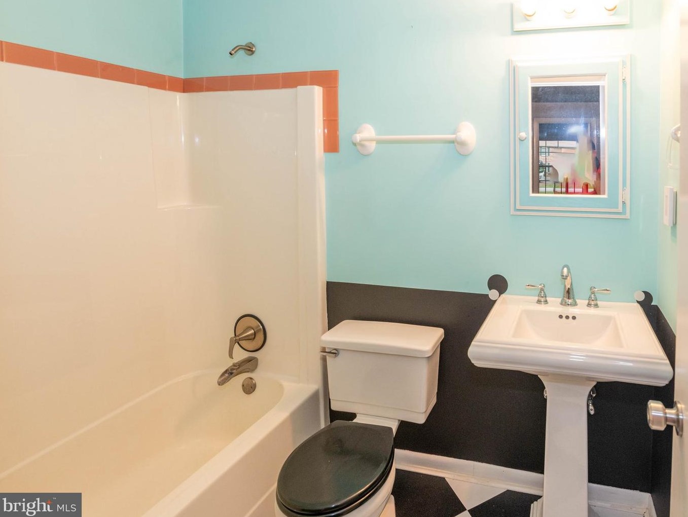 12318 Sherwood Frst Dr, Mount Airy MD 21771-6025 exterior