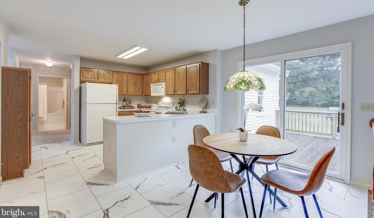 7108 Downing St, Adamstown MD 21710-9414 exterior