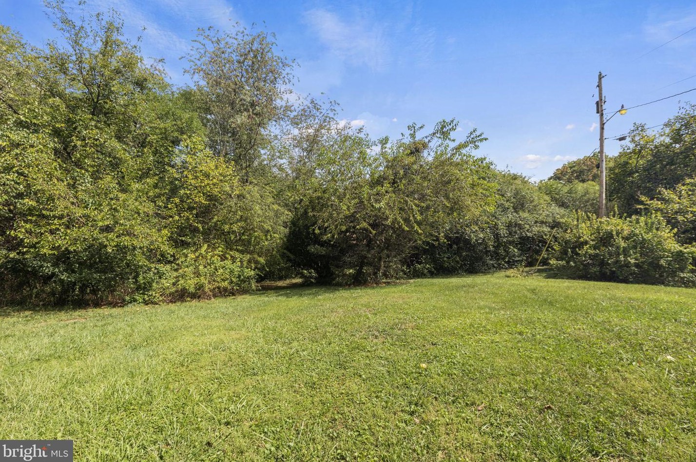 14208 Peddicord Rd, Mount Airy MD  21771-8435 exterior