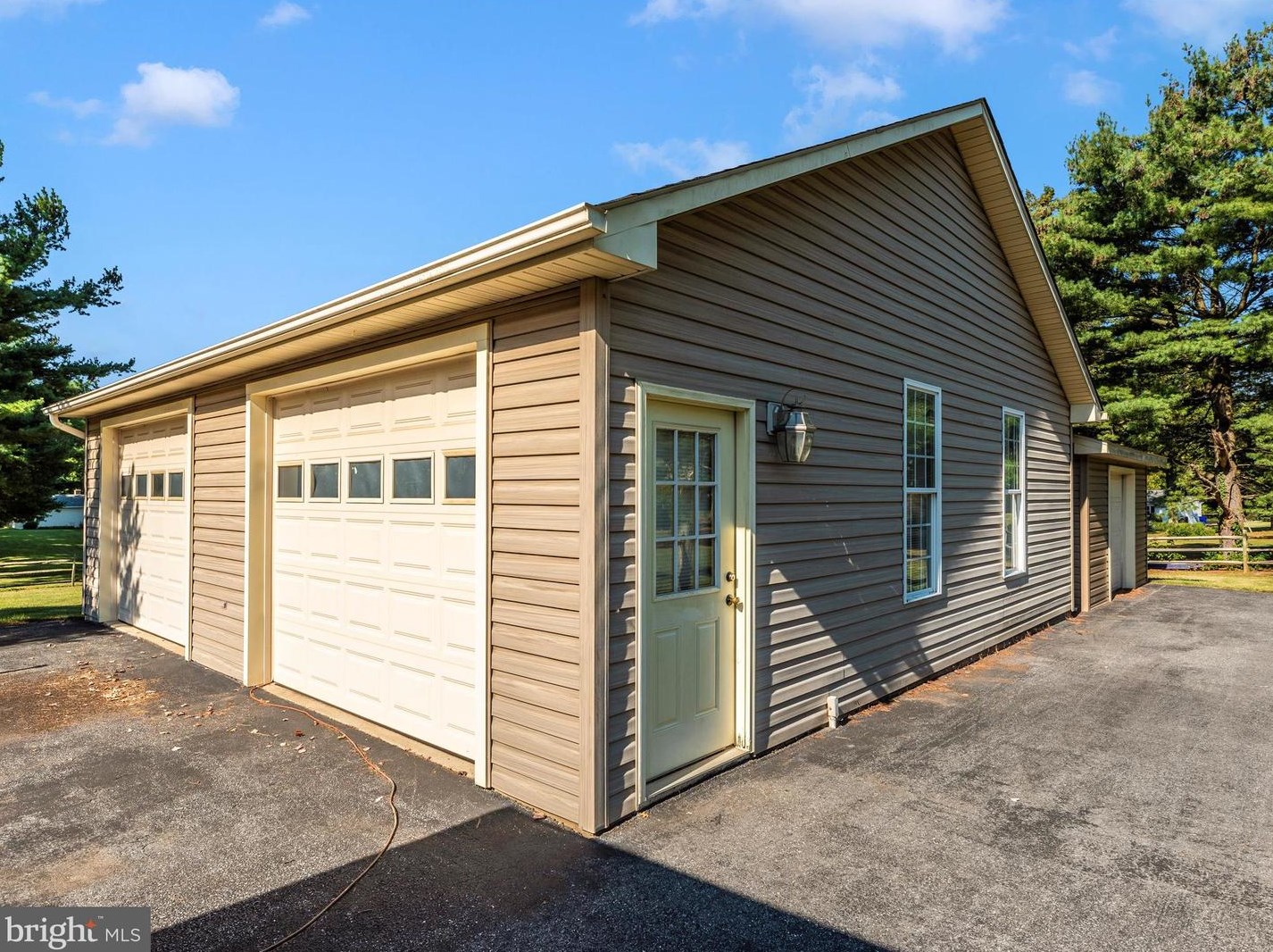 5384 Annapolis Dr, Mount Airy MD 21771-5708 exterior