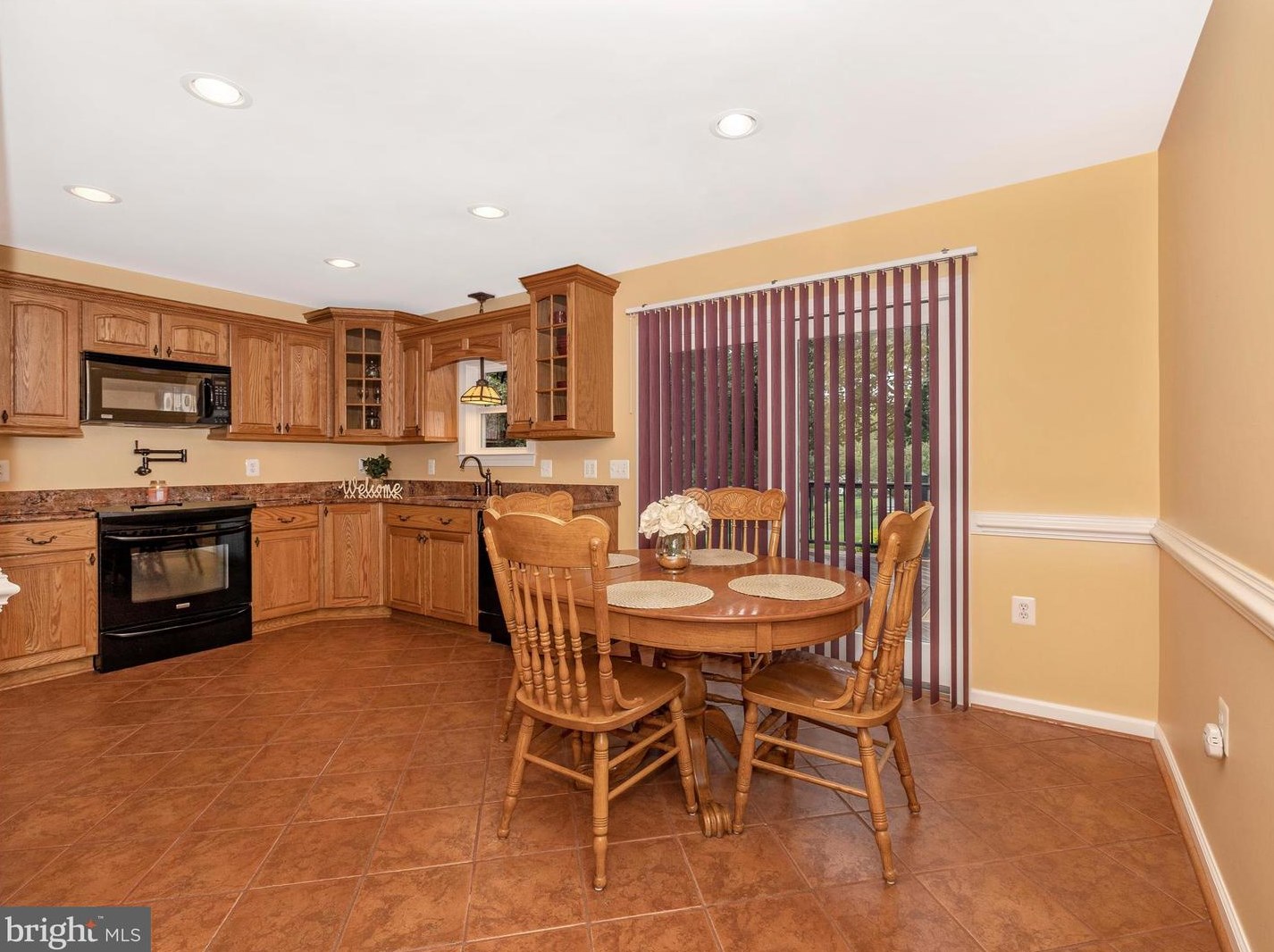 5384 Annapolis Dr, Mount Airy MD 21771-5708 exterior