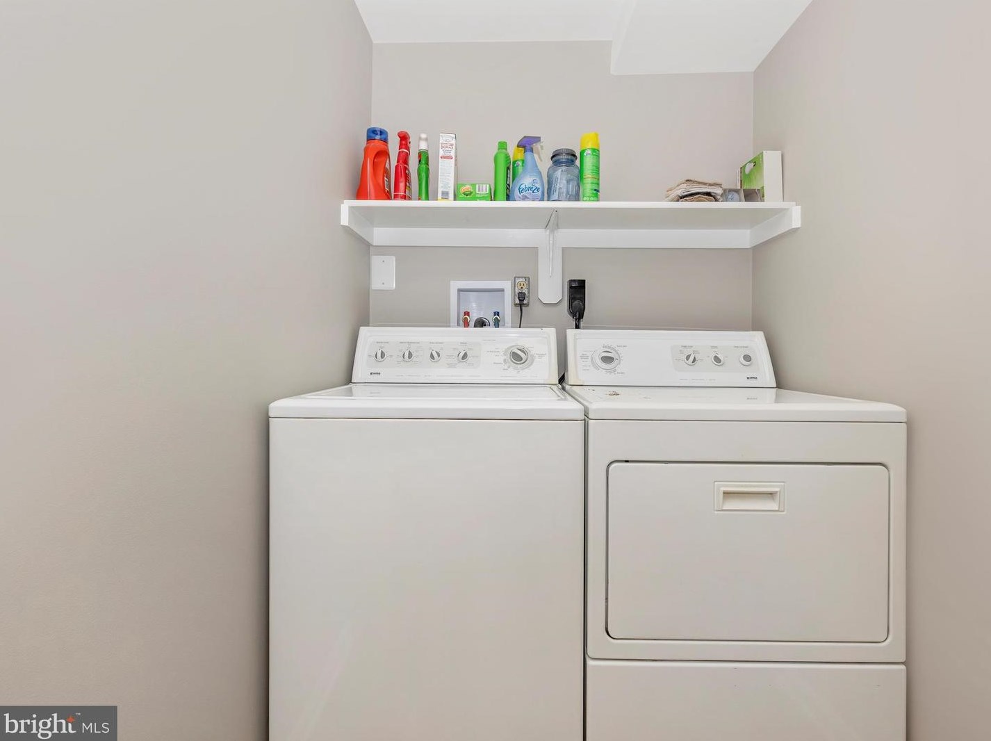 5384 Annapolis Dr, Mount Airy MD 21771-5708 exterior