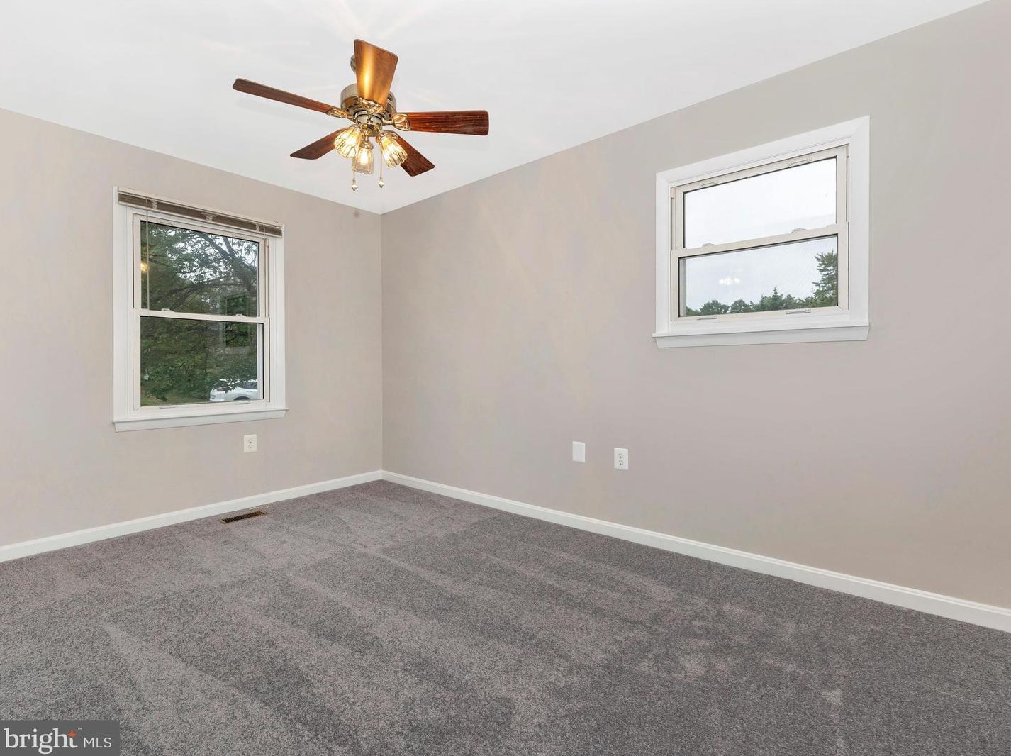 5384 Annapolis Dr, Mount Airy MD 21771-5708 exterior