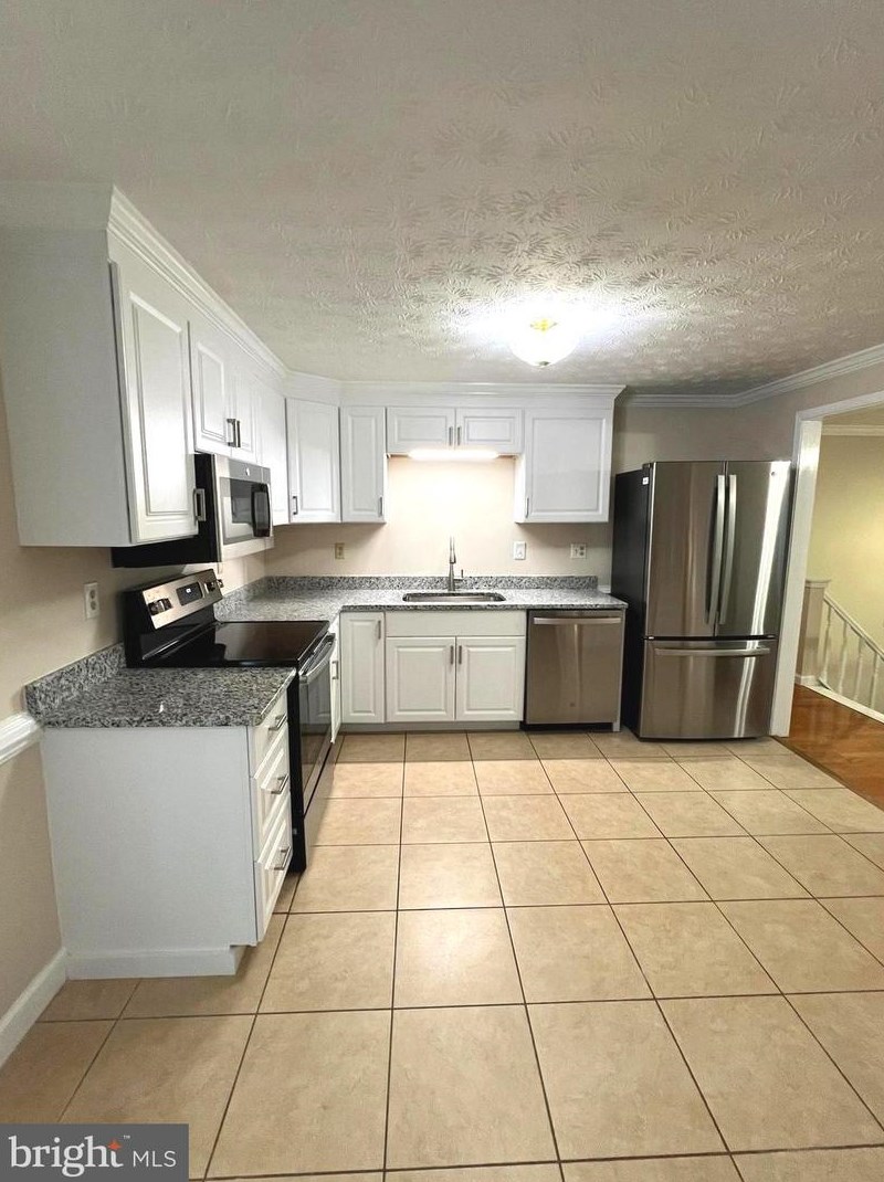 104 Sycamore Rd, Mount Airy MD 21771-5635 exterior