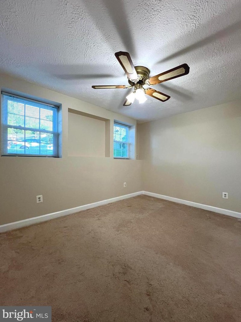 104 Sycamore Rd, Mount Airy MD 21771-5635 exterior