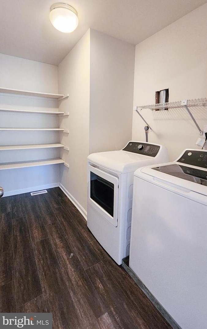 14909 Chelsea Cir, Mount Airy MD  21771-8422 exterior