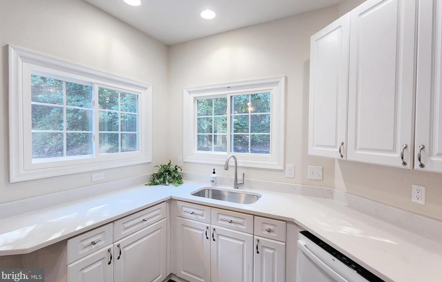 14909 Chelsea Cir, Mount Airy MD  21771-8422 exterior