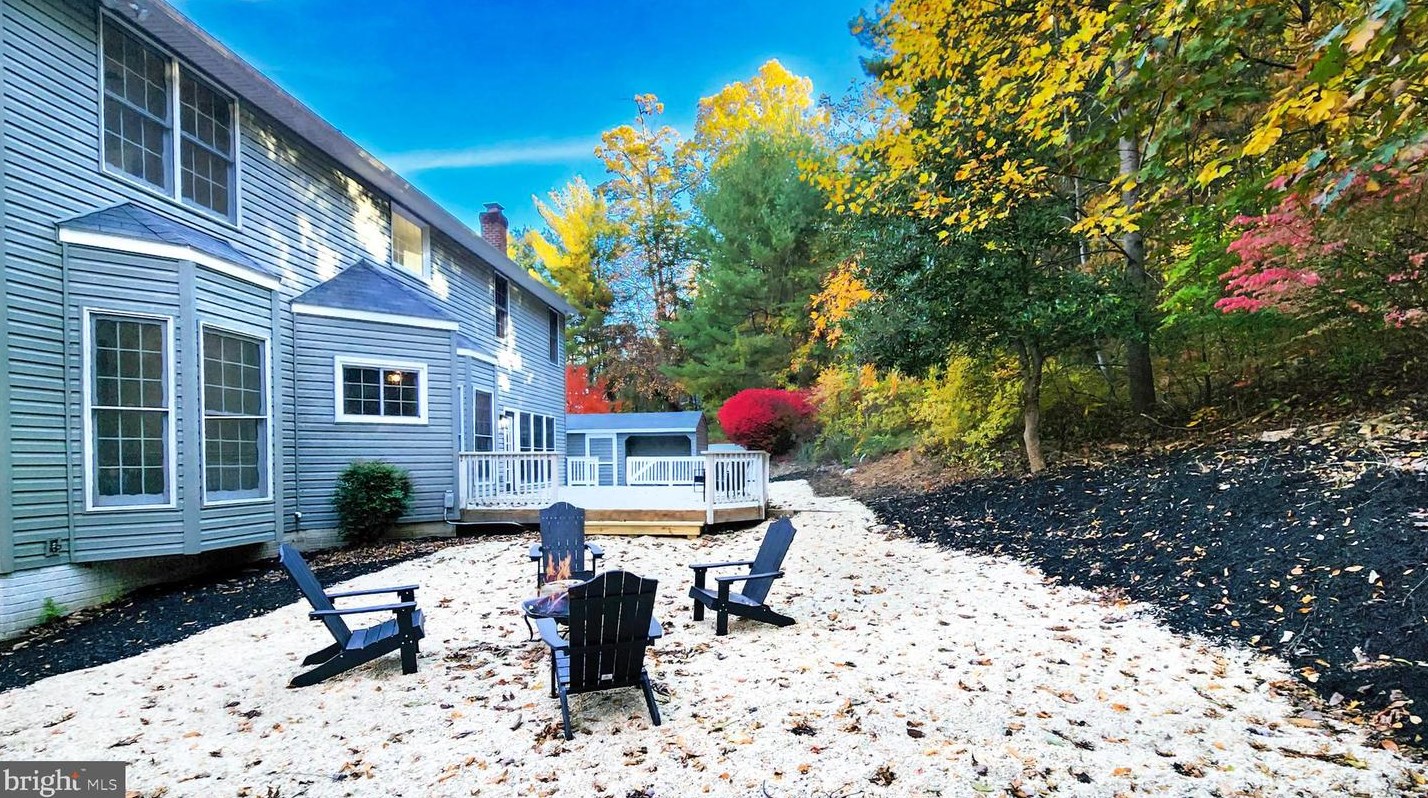 14909 Chelsea Cir, Mount Airy MD  21771-8422 exterior