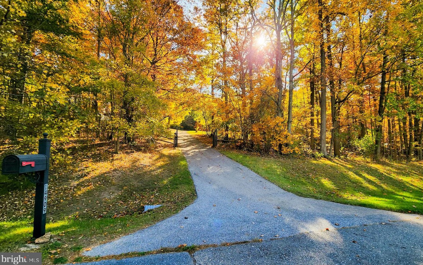 14909 Chelsea Cir, Mount Airy MD  21771-8422 exterior