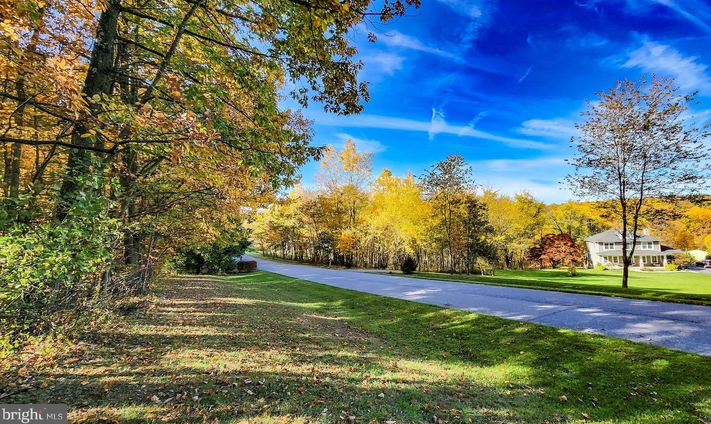 14909 Chelsea Cir, Mount Airy MD  21771-8422 exterior