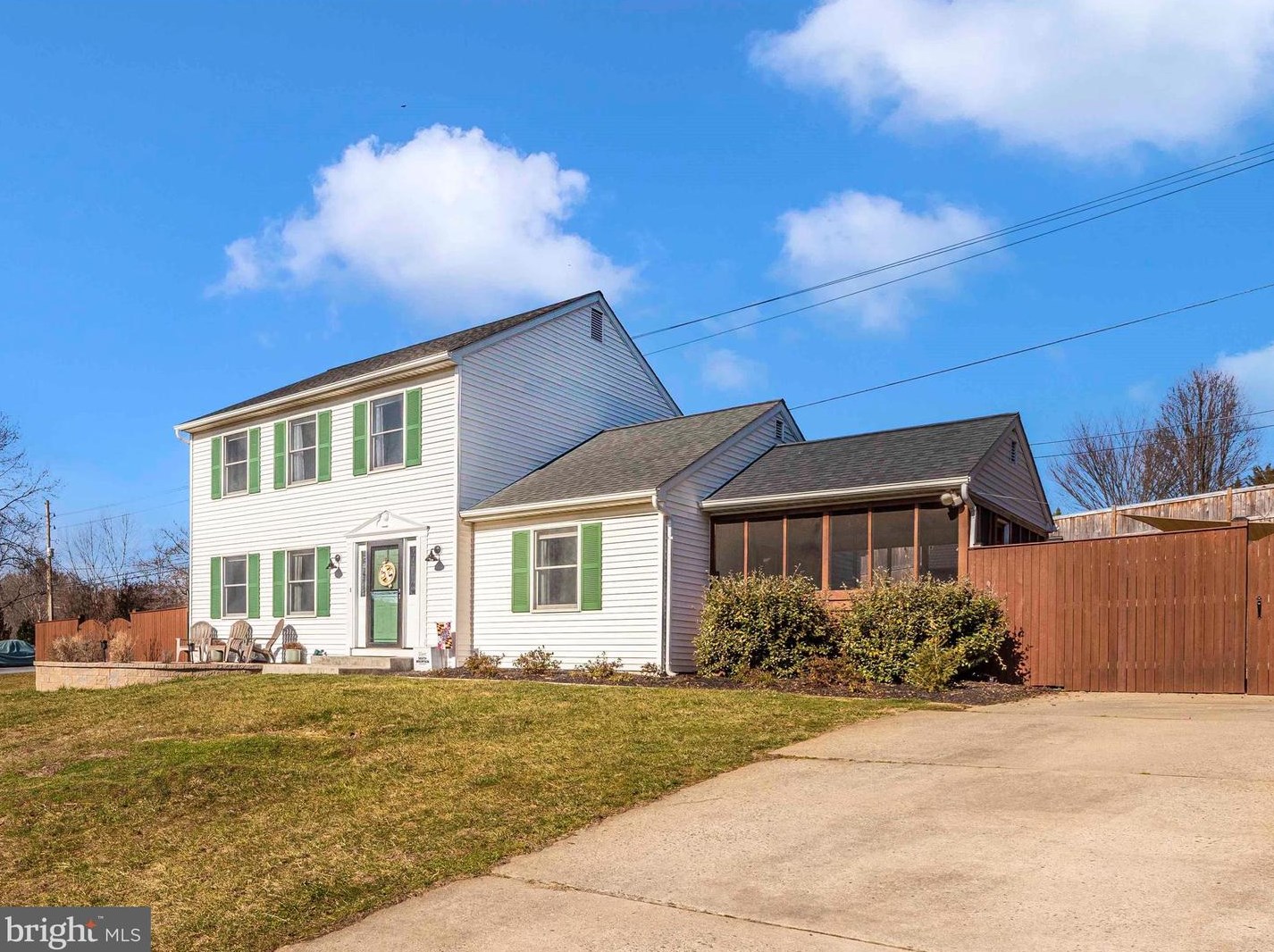 1 Eastern Cir, Middletown MD  21769-8000 exterior
