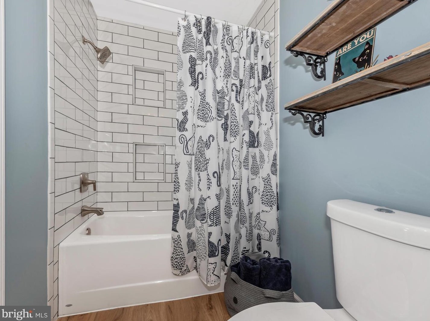 1 Eastern Cir, Middletown MD  21769-8000 exterior