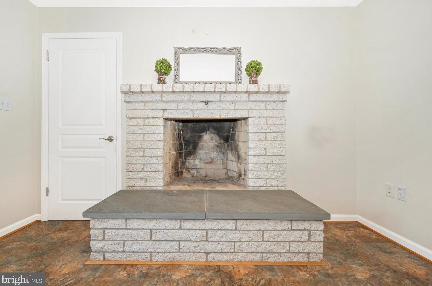 5822 Corporal Jones Ct, Mount Airy MD  21771-5804 exterior