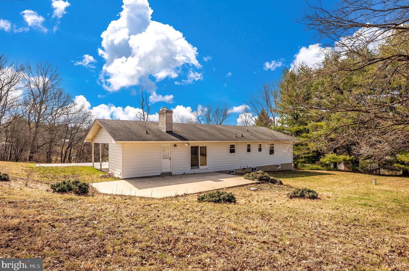 5822 Corporal Jones Ct, Mount Airy MD  21771-5804 exterior