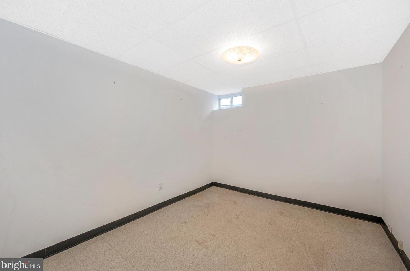 5822 Corporal Jones Ct, Mount Airy MD  21771-5804 exterior