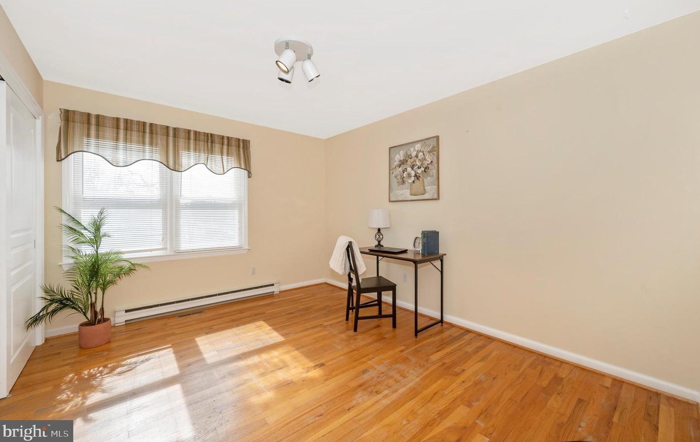 5822 Corporal Jones Ct, Mount Airy MD  21771-5804 exterior