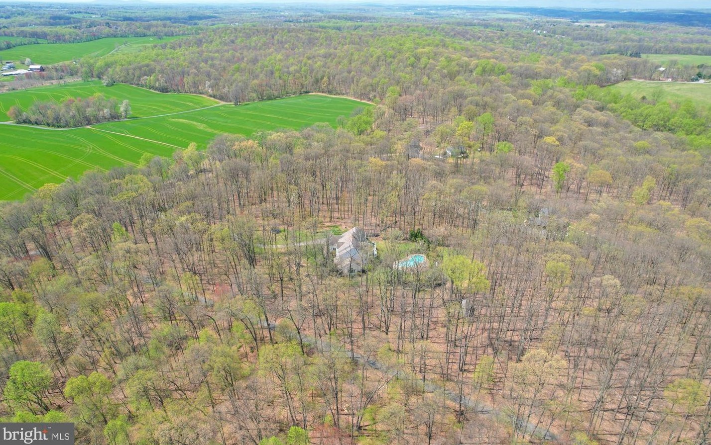 4838 Buffalo Rd, Mount Airy MD 21771-7455 exterior