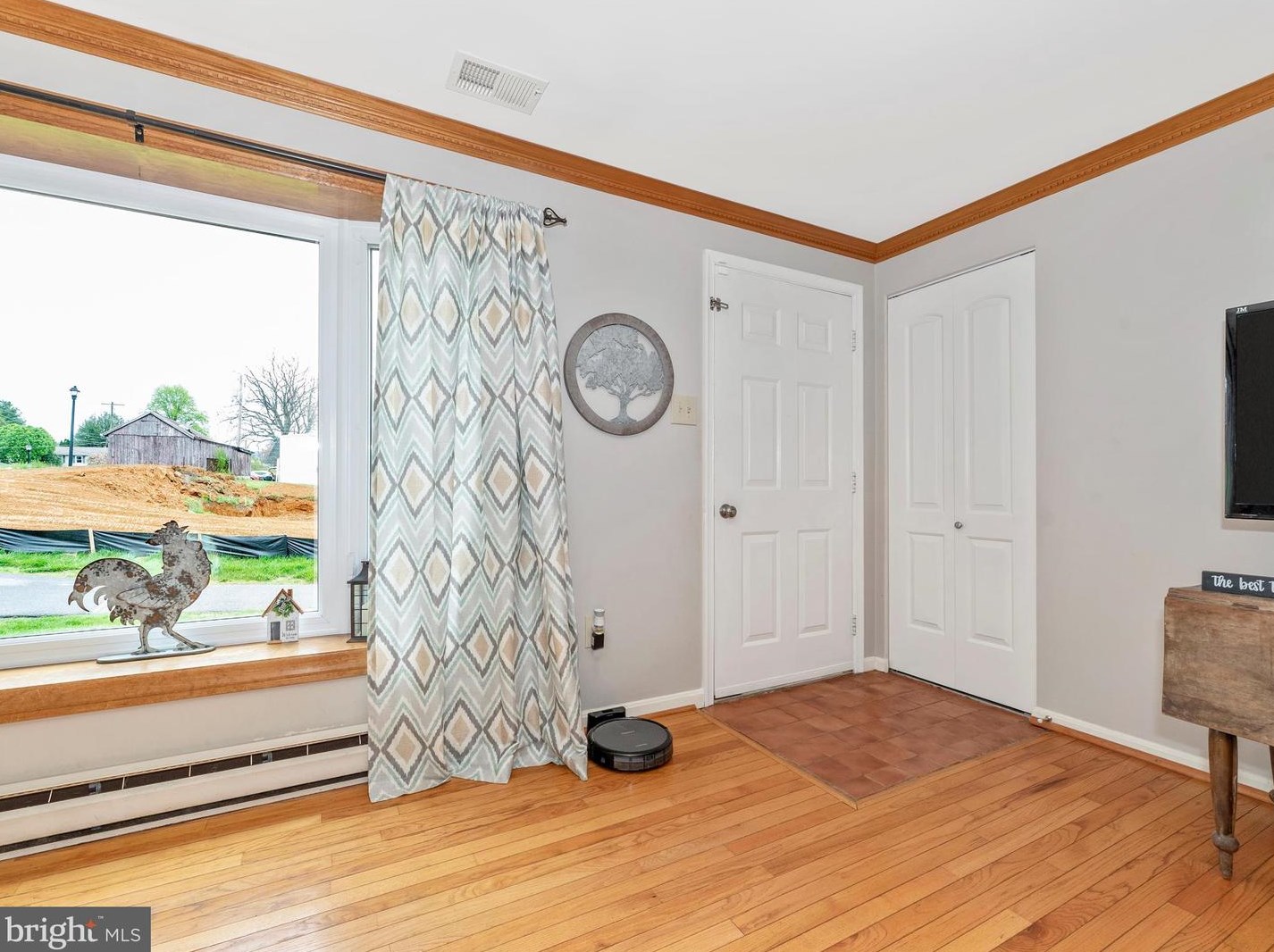 98 Summers Dr, Middletown MD  21769-8066 exterior