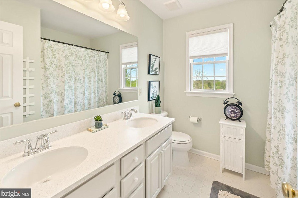 3 Sunhigh Ct, Graceham MD  21788-3224 exterior