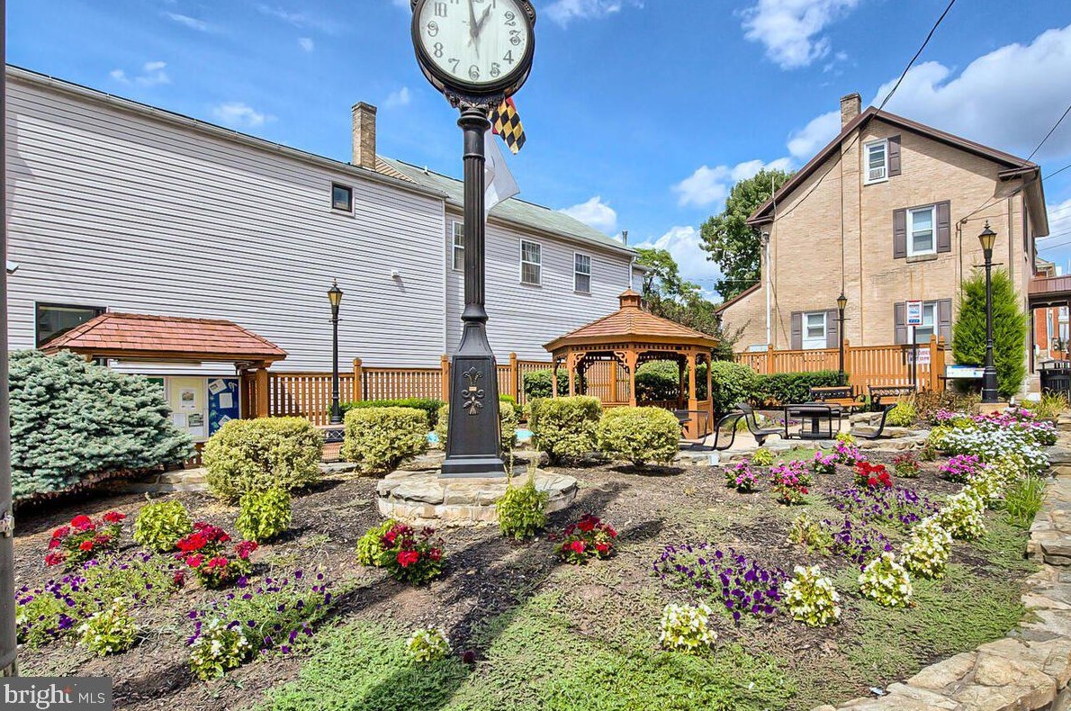 3 Sunhigh Ct, Graceham MD  21788-3224 exterior