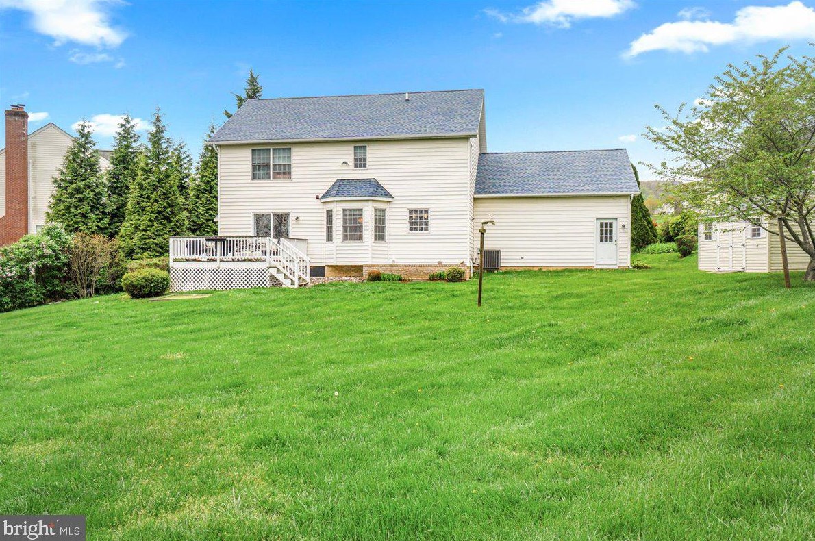 3 Sunhigh Ct, Graceham MD  21788-3224 exterior