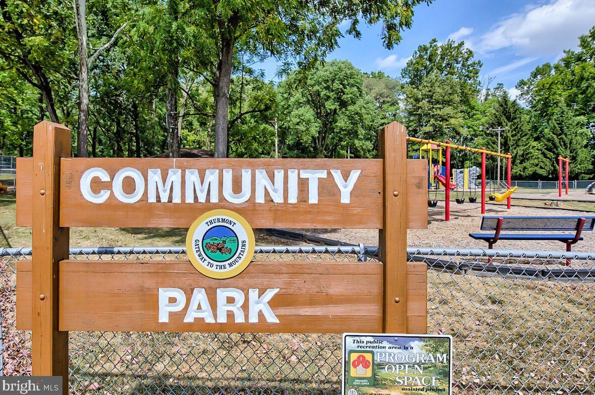 3 Sunhigh Ct, Graceham MD  21788-3224 exterior