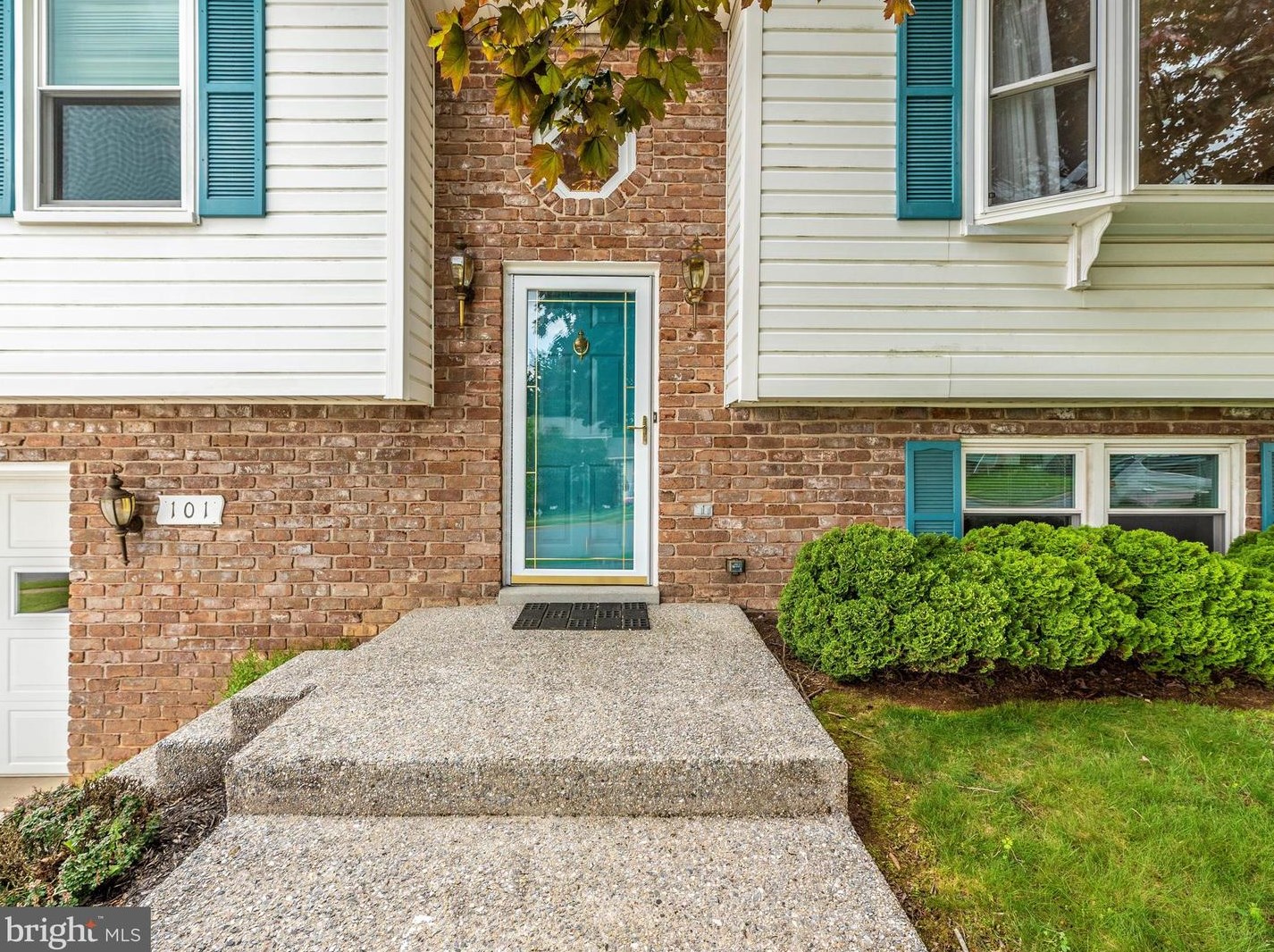 101 Centerside Rd, Mount Airy MD  21771-5112 exterior