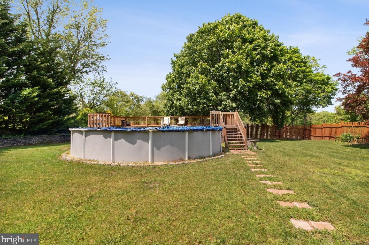 2802 Pheasant Ln, Clarksburg MD exterior