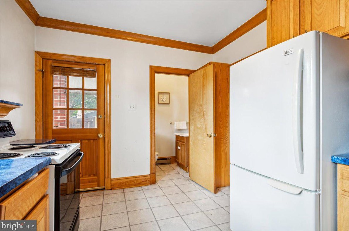 1302 7th St, Frederick MD  21702-4132 exterior