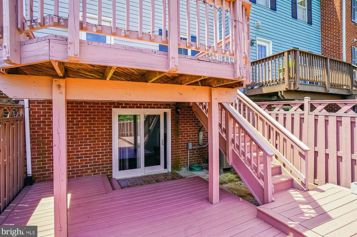 8013 Waterview Ct, Frederick MD  21701-9305 exterior